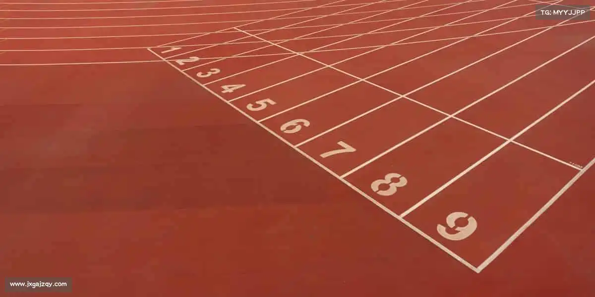 <strong>xcsport体育</strong>🏊‍♀️潜入水中，迸发能量！在运动中遇见更强大的自己！